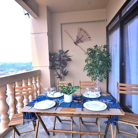 New Riverbank Suites - Waterfront Kuching City Экстерьер фото